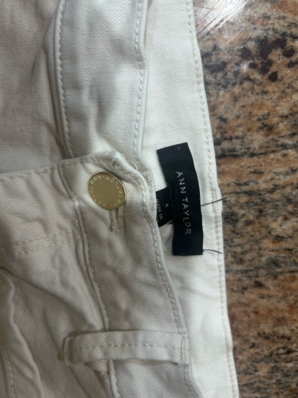 Ann Taylor Cream High Rise Straight Leg Jeans Size 4 Neutral Wide Leg Denim - Picture 3 of 6
